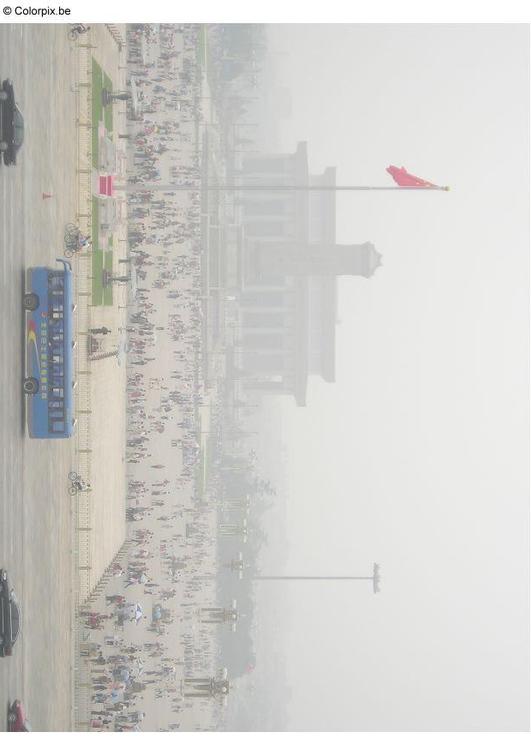 Plaza de tiananmen con polución
