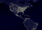Foto la tierra por la noche, áreas más urbanizadas