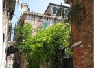 Foto CallejÃ³n de la ciudad