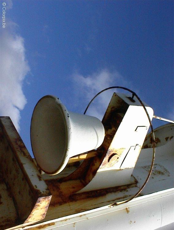 Campana en faro