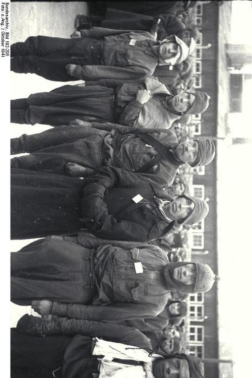 Campo de concentraciÃ³n Mauthausen - prisioneros de guerra rusos (3)