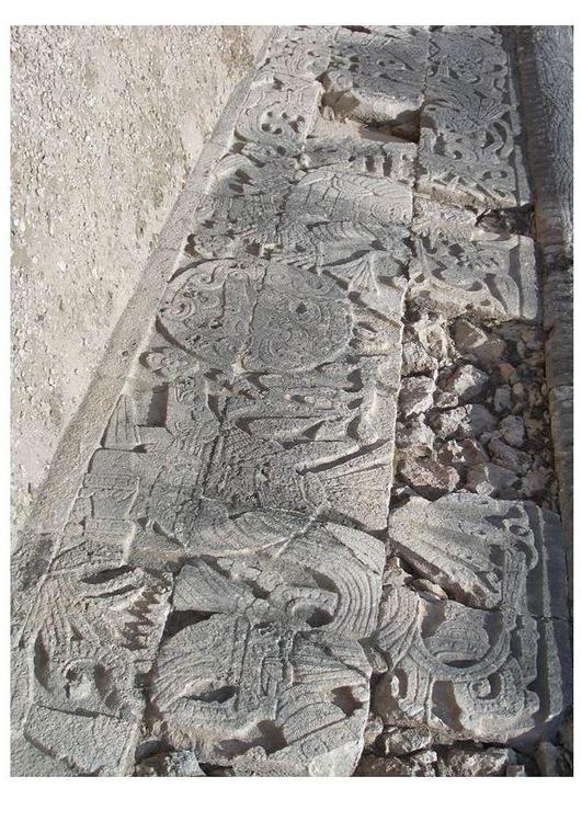 Fresco en el muro de estadio en Chichen Itza (juego de pelota)