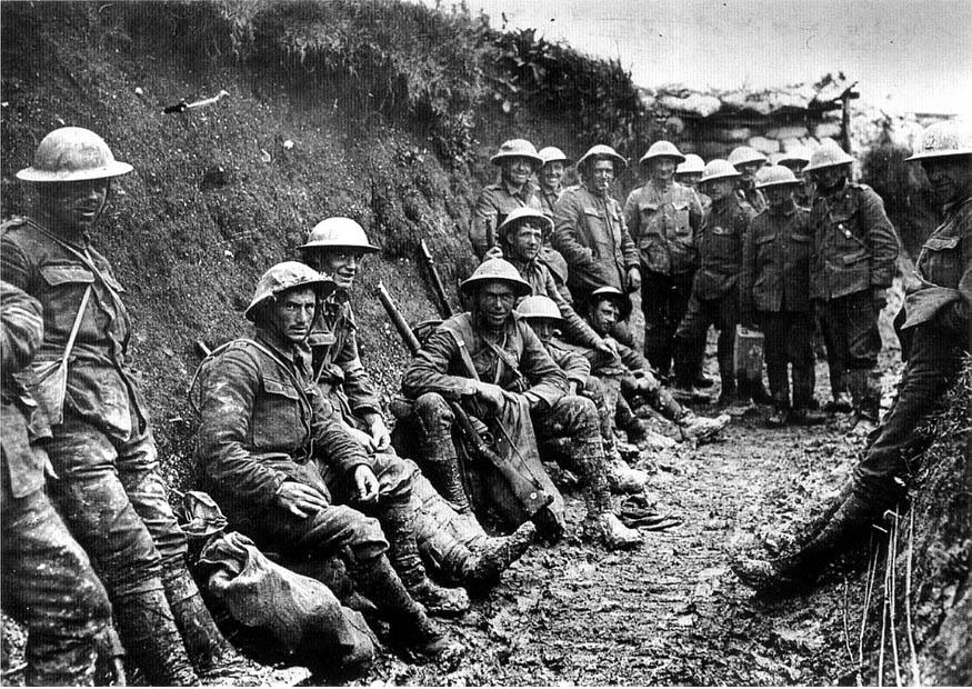 Foto Fusileros trabajando en el Somme