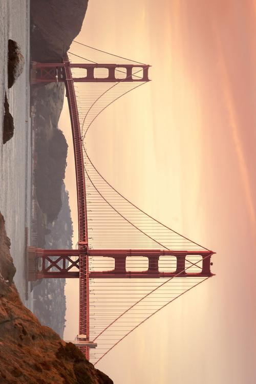  Golden Gate Bridge