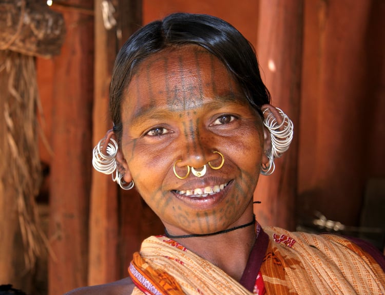 Foto Mujer de India Kutia-kondh