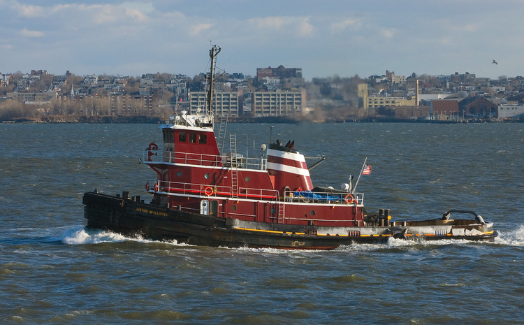 Foto Remolcador en el puerto de Nueva York