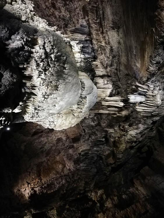 Rochefort BÃ©lgica cueva
