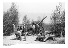 Soldados cargando cañón - Francia