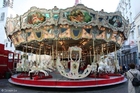 Foto carrusel de caballitos