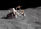 Foto vehÃculo en la luna