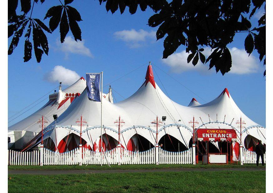 carpa de circo Foto carpa de circo