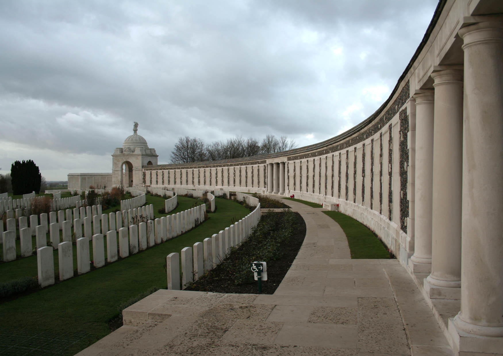cementerio tyne cot Foto cementerio tyne cot