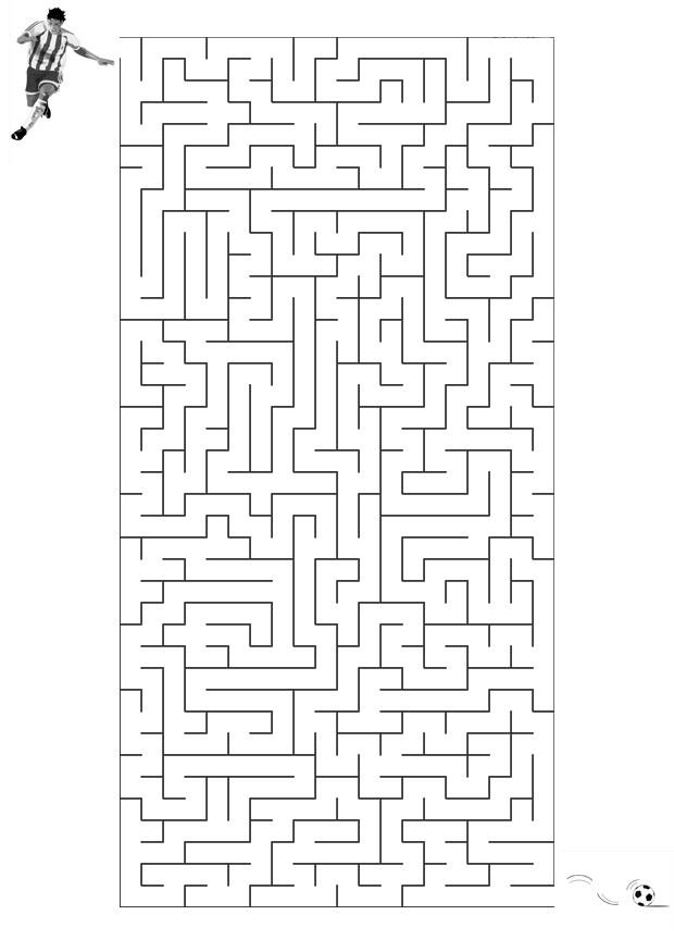 Dibujo para colorear laberinto - fAºtbol