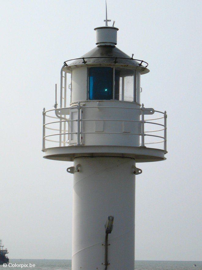 Foto faro en paseo marA­timo