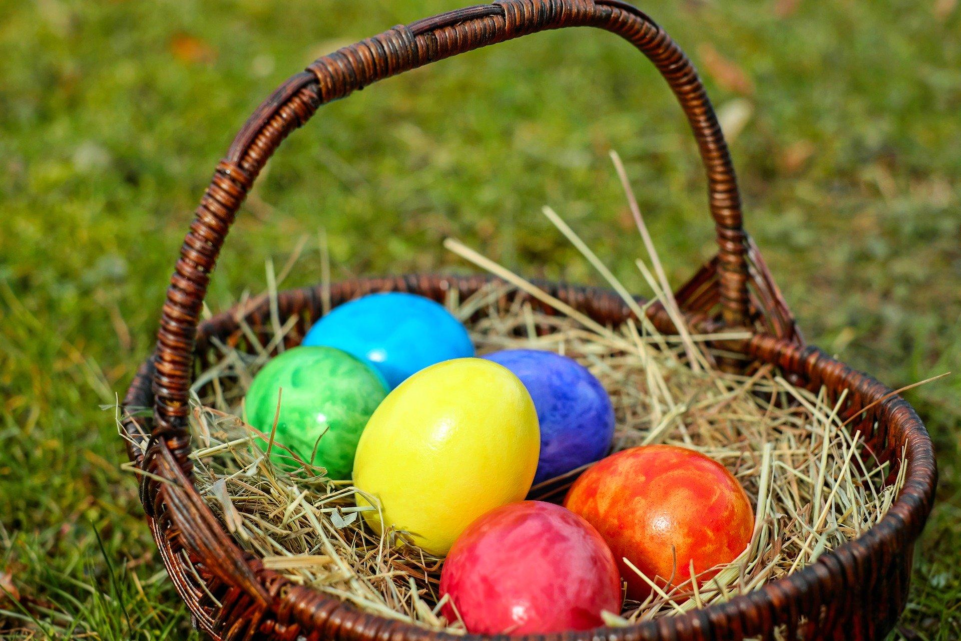 Foto canasta de pascua