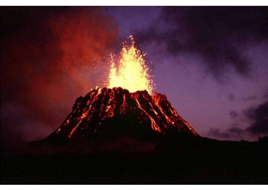 Foto erupciA³n de volcA¡n