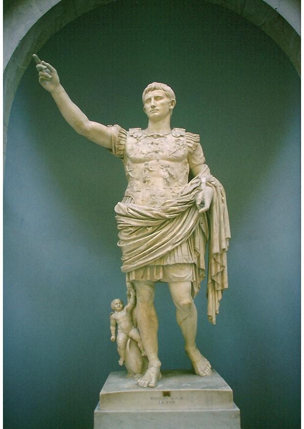 Foto estatua del cesar augusto