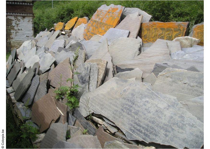 Foto inscripcA­A³n en piedra