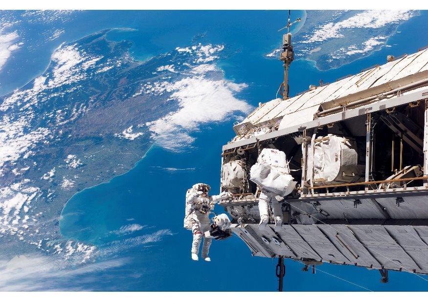 Foto paseo en el espacio