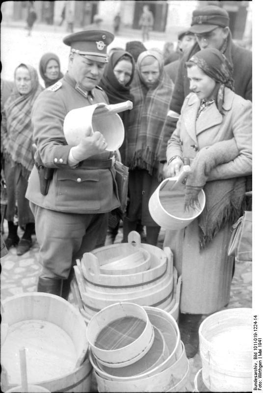 Foto polonia - control de judA­os