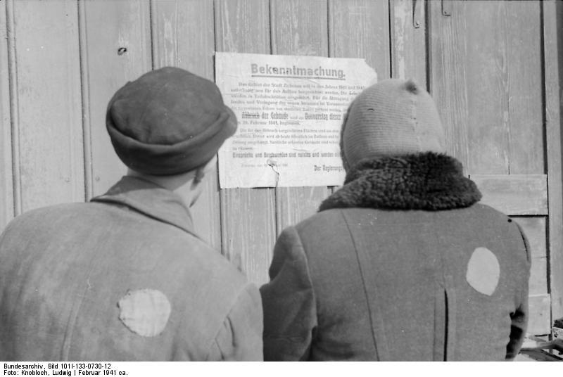 Foto polonia - zichenau - judA­o ante una notificaciA³n