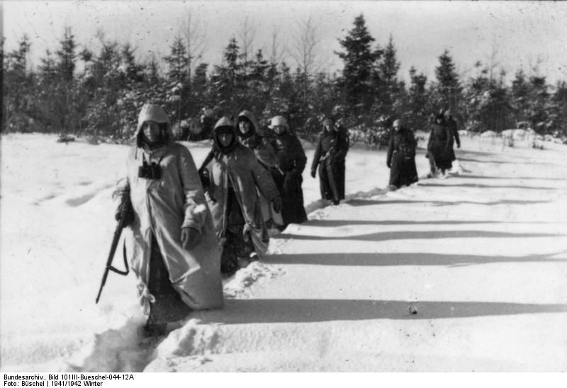 Foto rusia - soldados en la nieve
