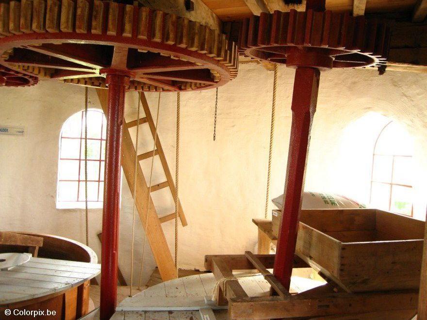 interior de molino Foto interior de molino