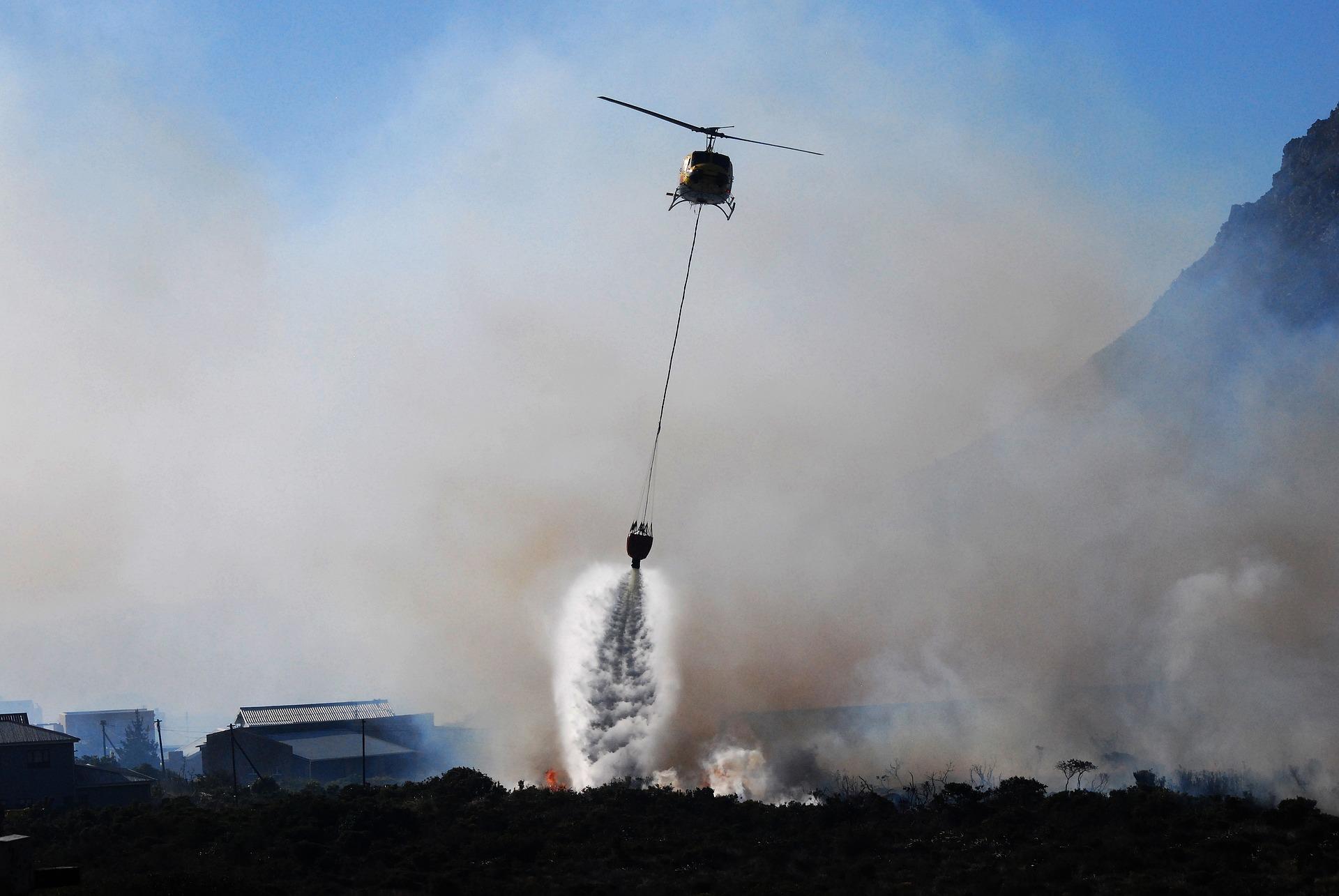 lucha contra incendios Foto lucha contra incendios