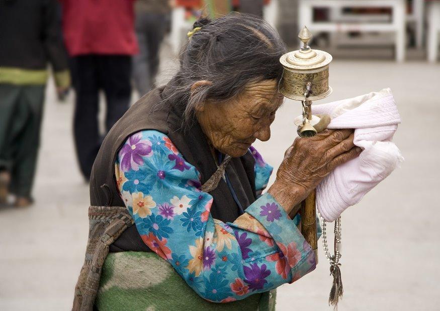 Foto mujer tibetana