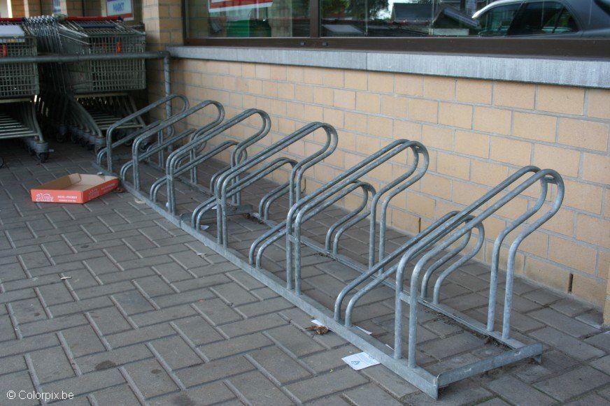 soporte para bicicletas Foto soporte para bicicletas